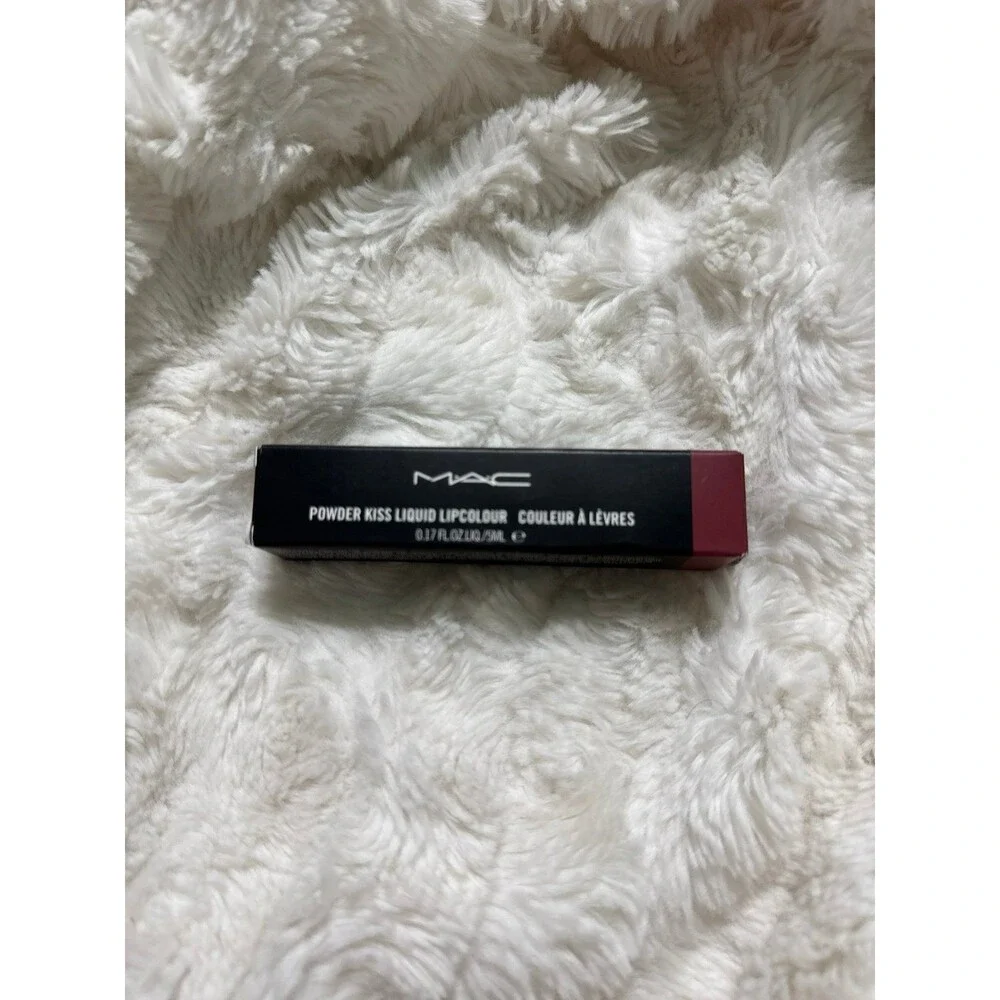 Powder Kiss Liquid Lipcolour A little tamed
